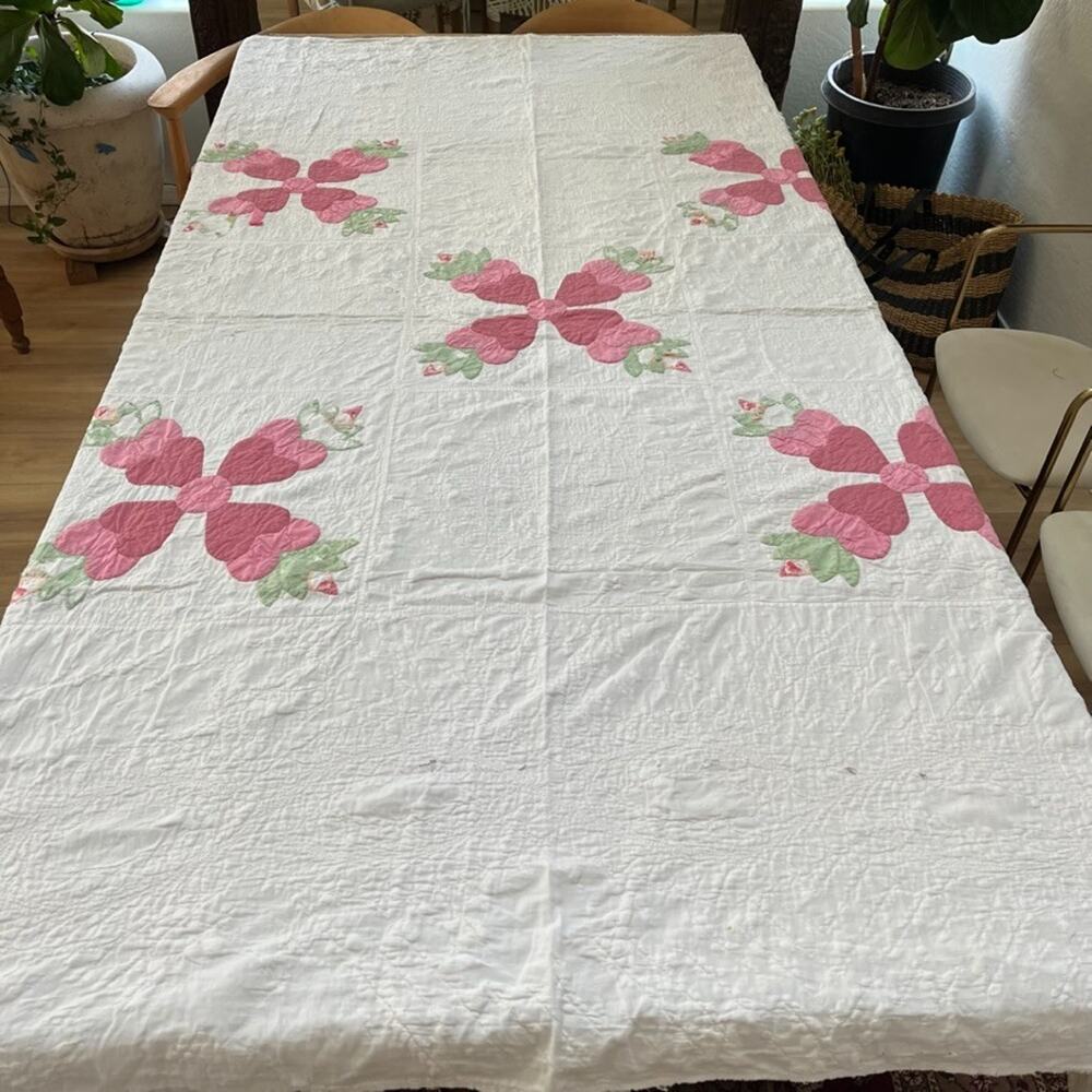 Vintage Handmade Applique Quilt 74 x 85 in Pink Fabric Flowers Green Foliage